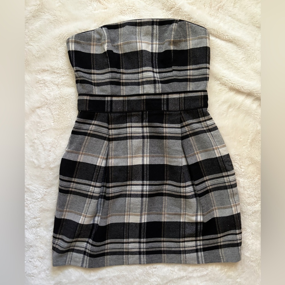 Plaid mini party dress with pockets!